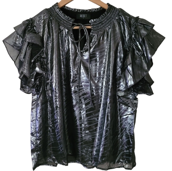 RESET by Jane Sasha Shine Blouse Flutter Sleeve Black Silver Metallic New - Picture 4 of 16